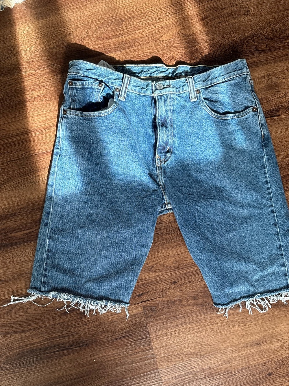Levi’s Reworked Jorts 33”